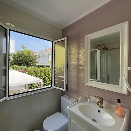 Sk בית הארחה 3*