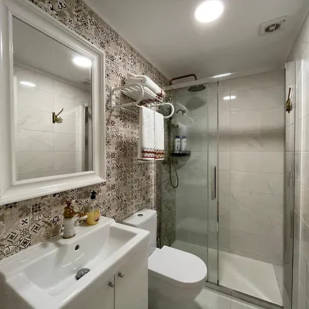 Sk בית הארחה 3*